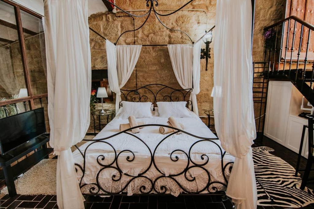 Durmiendo Como Reyes En La Rioja Cihuri Buitenkant foto