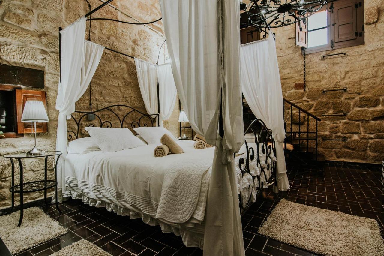 Durmiendo Como Reyes En La Rioja Cihuri Buitenkant foto